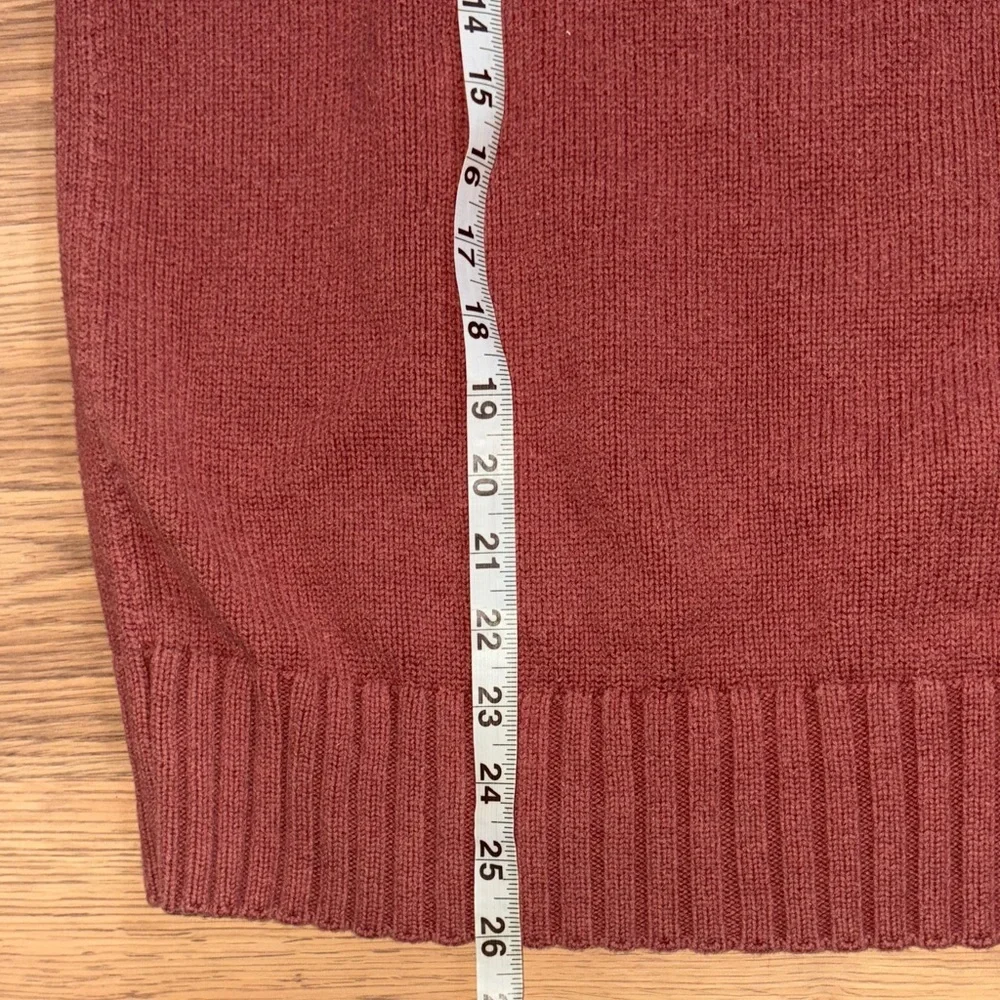 GAP Women's Rust Crewneck Sweater - Picture 8 of 9